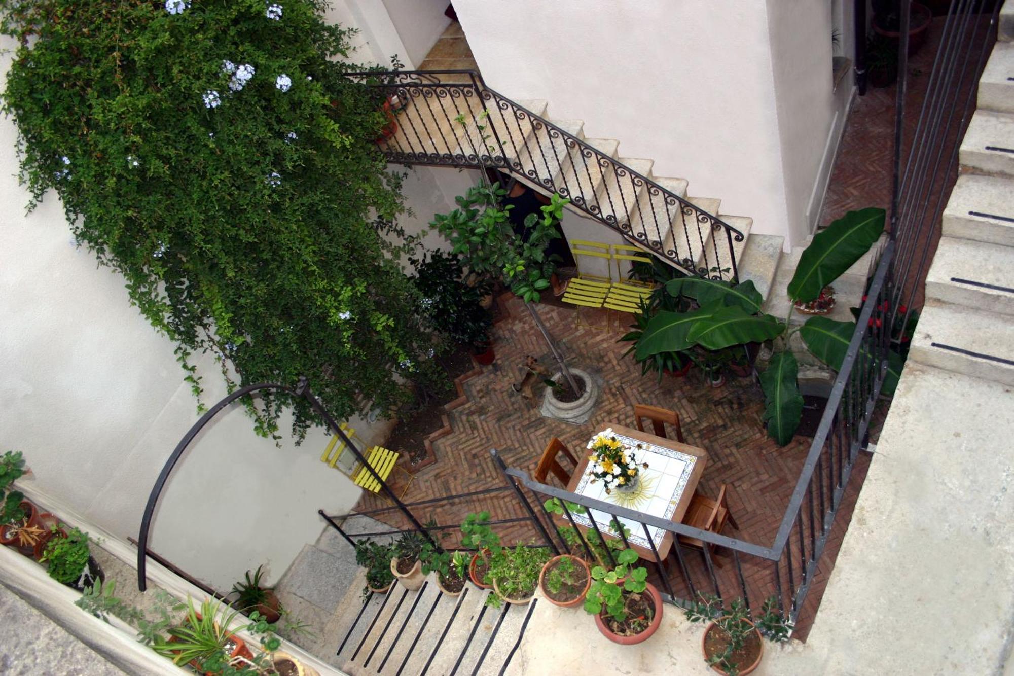 Hotel Il Cortiletto Trapani Exterior foto
